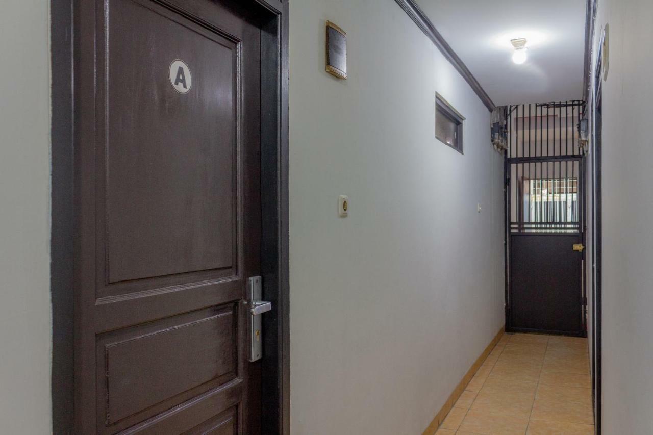 Oyo 649 K68 Residence Jakarta Luaran gambar